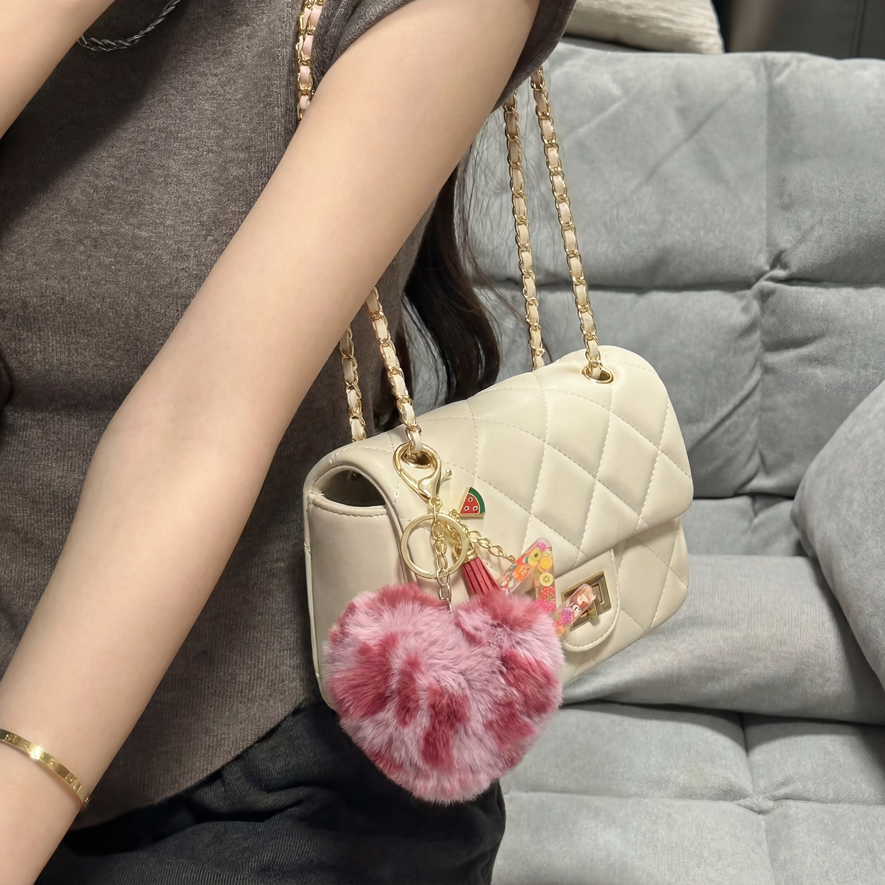 Customizable Initial Pink Resin Letter Fluffy Leopard-Print Heart Bag Charms Keychains