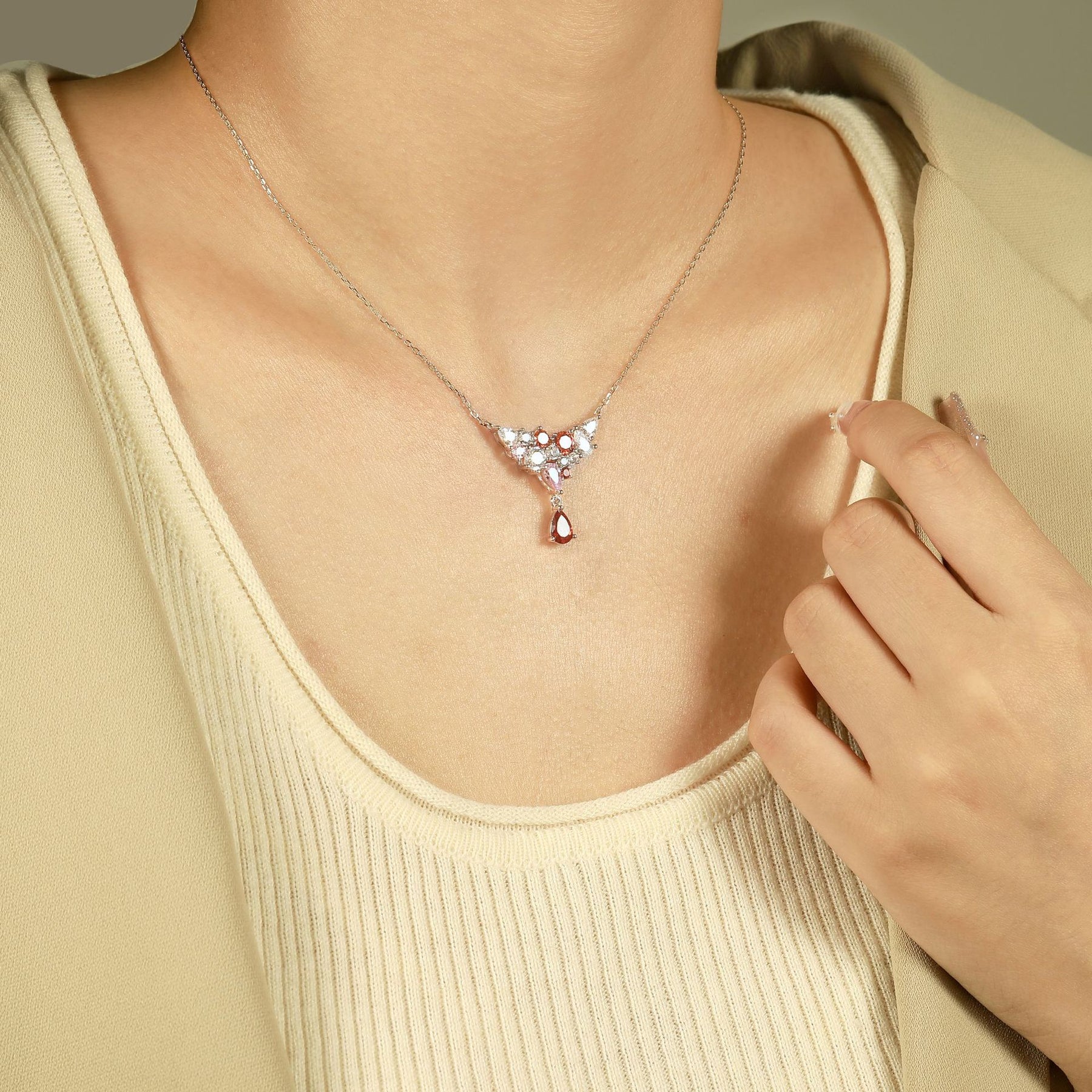 S925 Sterling Silver Pure Light Luxury Silver Color Pendant Clavicle Chain Necklace