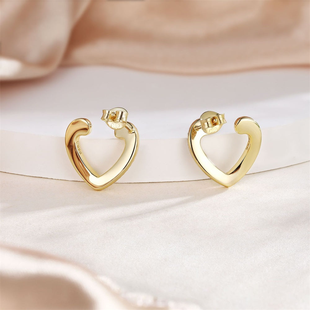 S925 Pure Silver Fashion Heart-shaped Love Stud Earrings