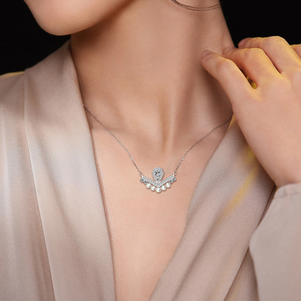S925 Pure Silver Pearl Water Drop V-shaped Crown Clavicle Chain Pendant Necklace